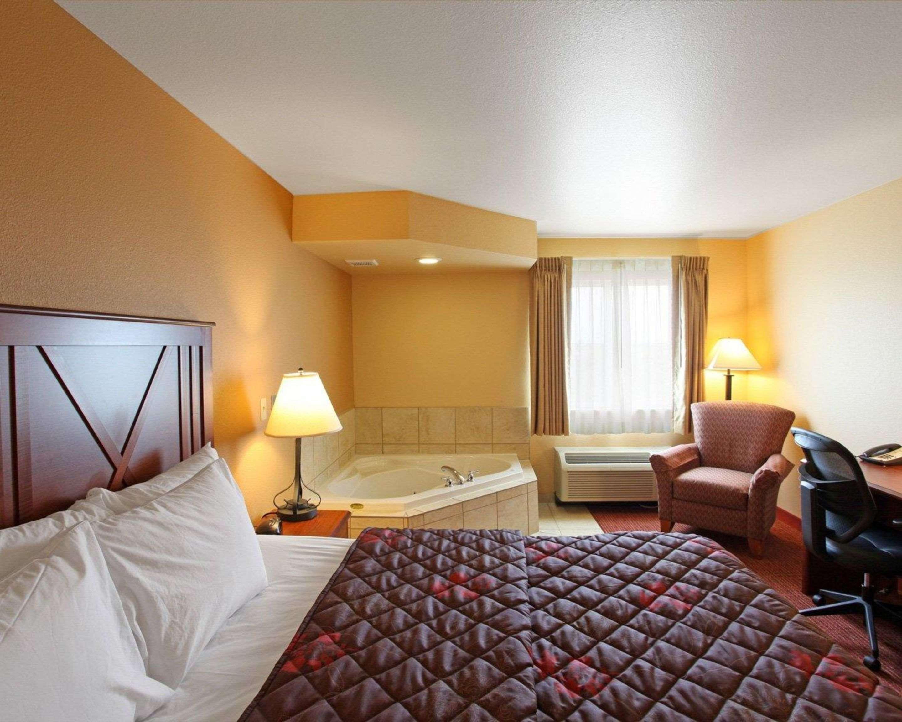 Rodeway Inn & Suites Phillipsburg المظهر الخارجي الصورة