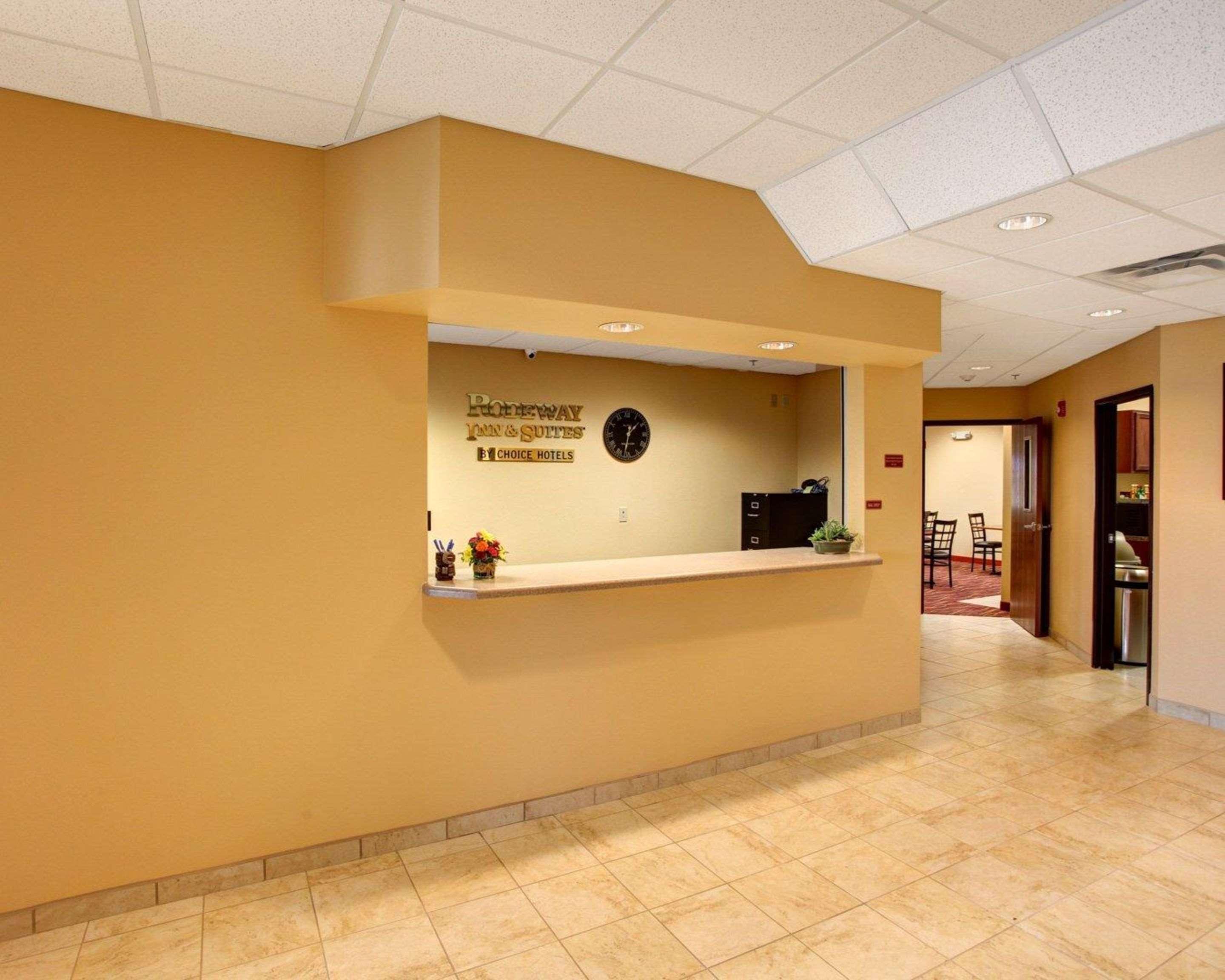 Rodeway Inn & Suites Phillipsburg المظهر الخارجي الصورة