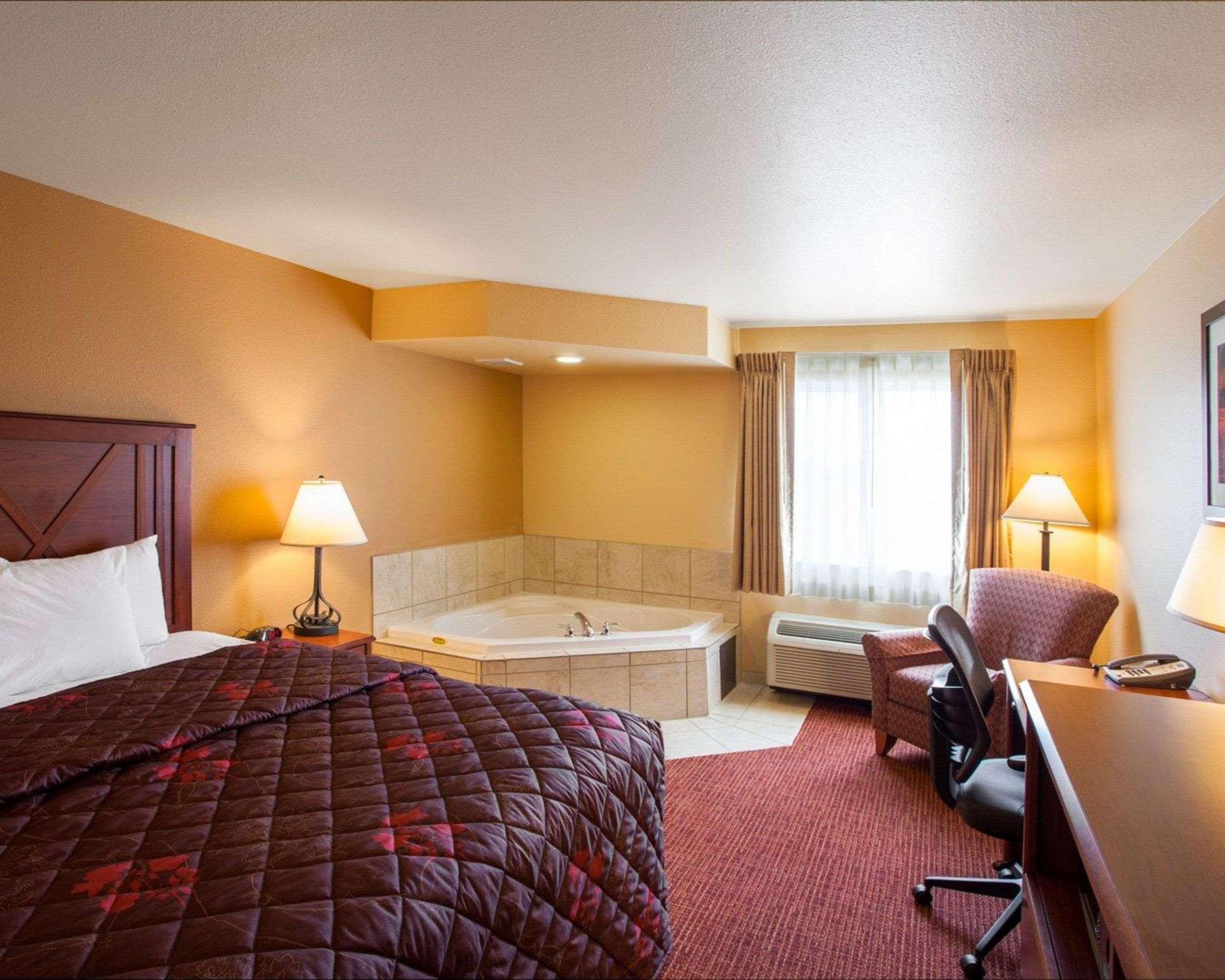 Rodeway Inn & Suites Phillipsburg المظهر الخارجي الصورة