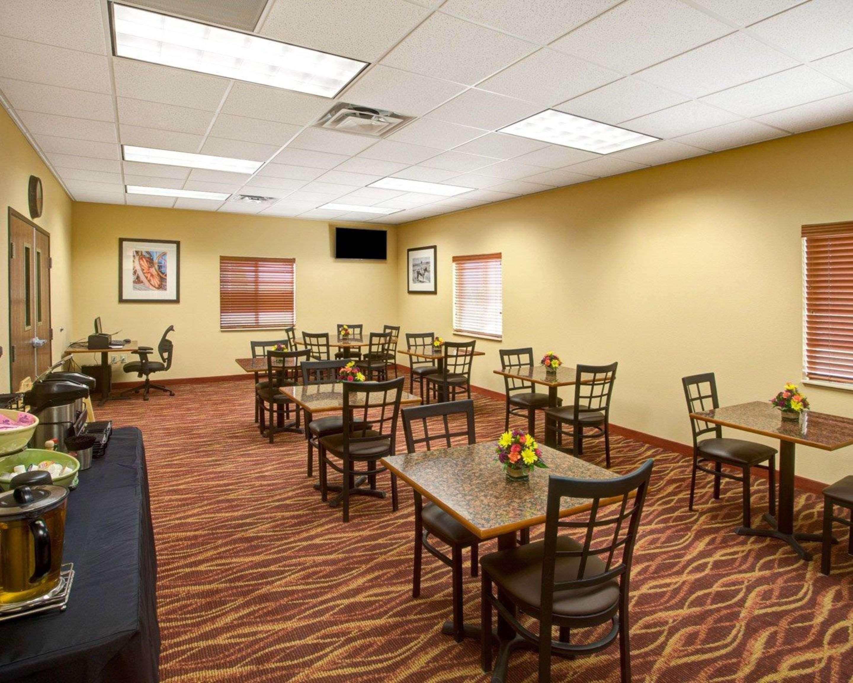 Rodeway Inn & Suites Phillipsburg المظهر الخارجي الصورة