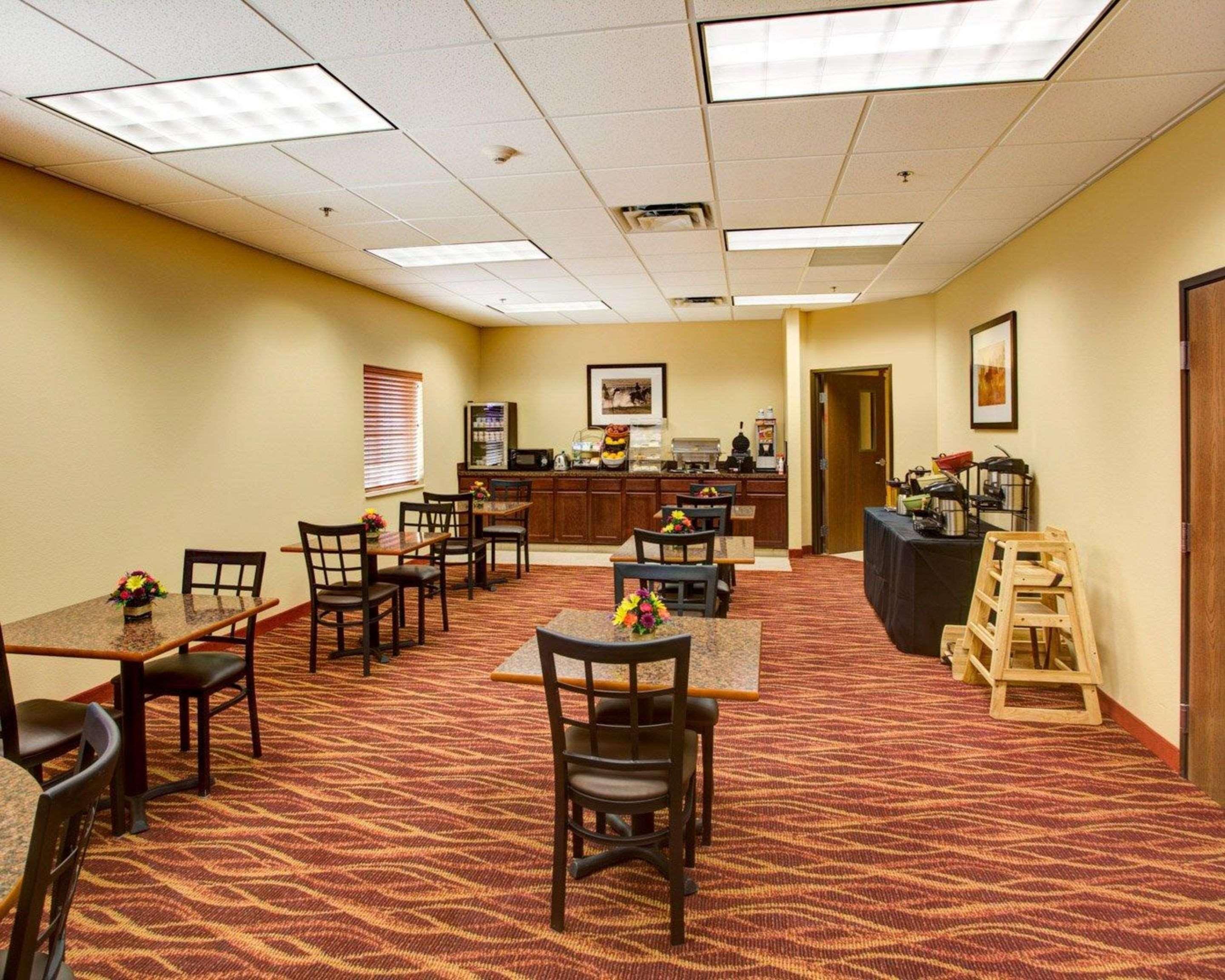Rodeway Inn & Suites Phillipsburg المظهر الخارجي الصورة