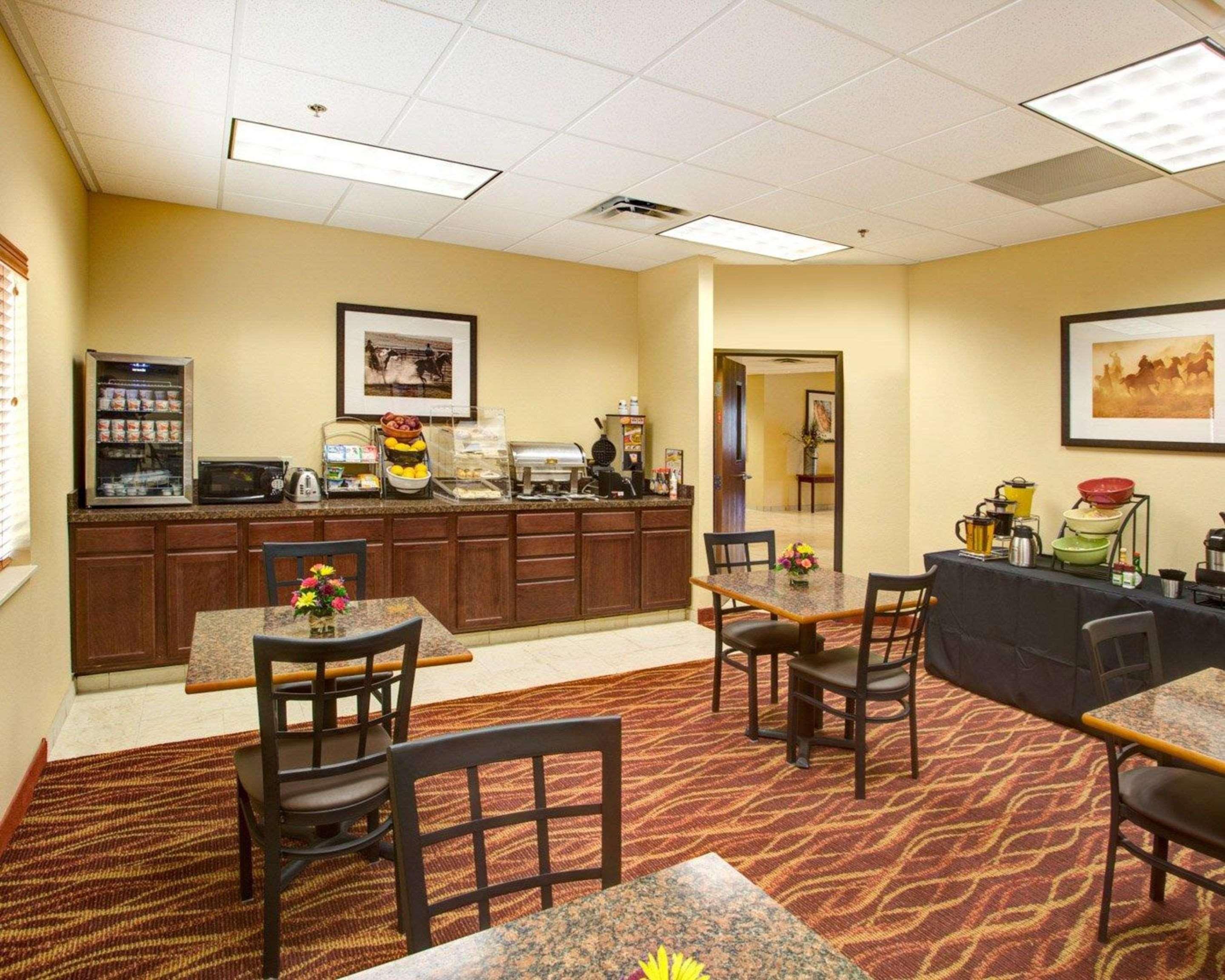 Rodeway Inn & Suites Phillipsburg المظهر الخارجي الصورة