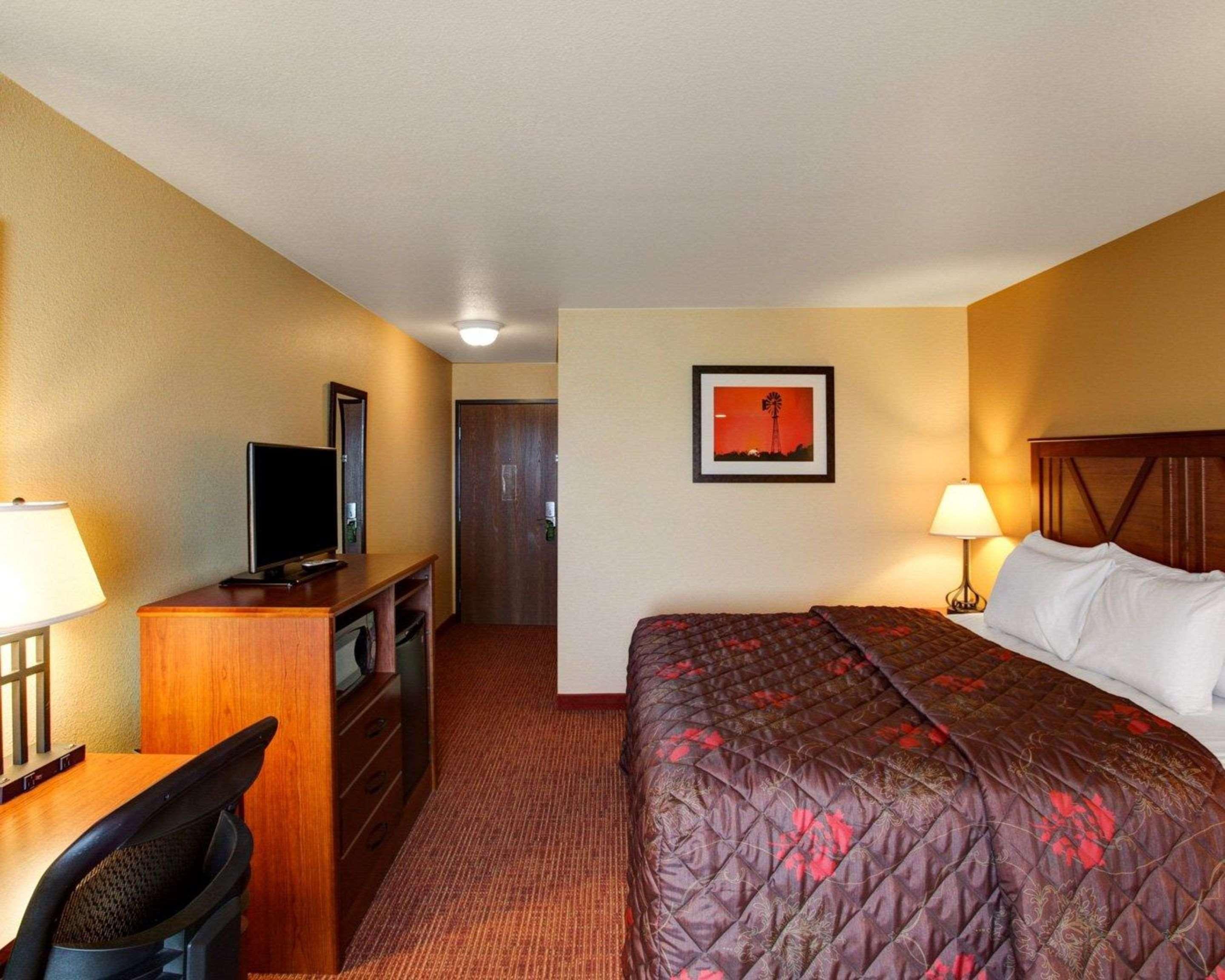 Rodeway Inn & Suites Phillipsburg المظهر الخارجي الصورة